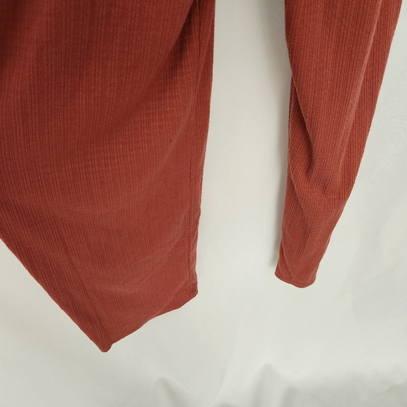 Walking on Sunshine Coral Romper / Jumpsuit (Juniors- Small) - Picture 4 of 8